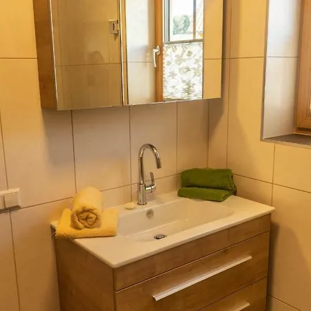 公寓 Biobauernhof Gast *